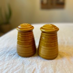 Vintage Salt 🧂 and Pepper Shaker
